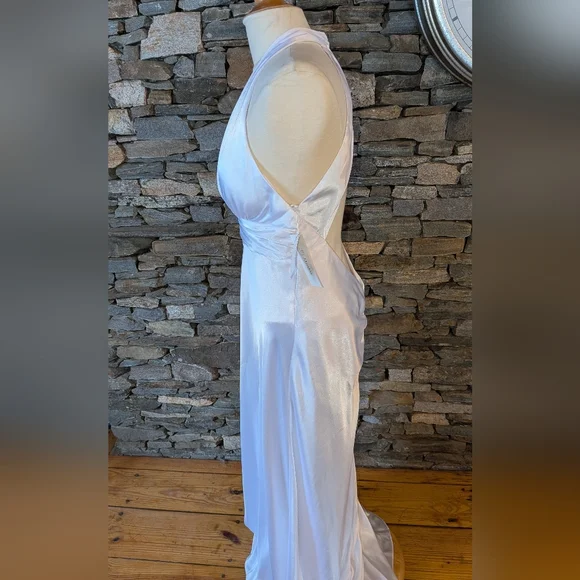 David's Bridal NWT DB Studio White Full Length Halter Gown Open Back - Picture 2 of 15